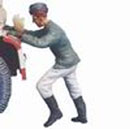 Soldat (1940/45) en calot poussant une remorque 1:35