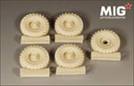 GAZ 66 1/35  Military pattern tires. 5 units. 1/35