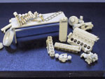 Dismantled COMET engine et spare wheels 1:35
