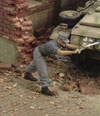 German tanker 'cranking up' - WWII 1:35