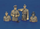 Waffen SS Tiger I crew - WWII (3/2 fig) 1:35