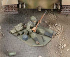 German soldier cleans up his rifle (WWII) 1:35