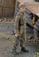 SS-Unterscarfuhrer with MP-40 1:35
