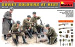 Soviet Soldiers at Rest 1:35