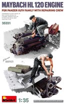 MAYBACH HL 120 ENGINE FOR PANZER III/IV FAMILY WITH REPAIR CREW
