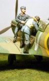 WWII RAF Ground Crewman Assisting Pilot into Aircraft 1:48
