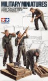 German (WWII) Tank Gun Loaders 1:35