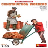MiniArt 38097 CONSTRUCTION WORKERS WITH ACCESSORIES