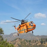 ICM 53059 Sikorsky S-64 E Skycrane with Universal Pod